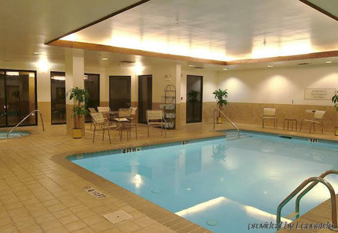 Courtyard Charlotte Airport North Hotel Exterior photo
