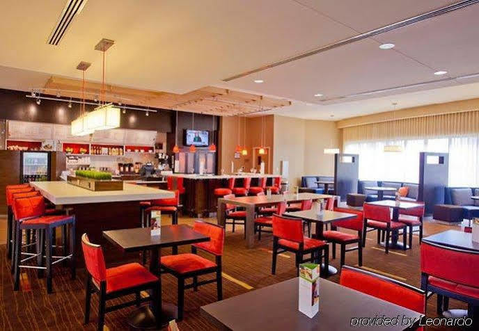 Courtyard Charlotte Airport North Hotel Exterior photo